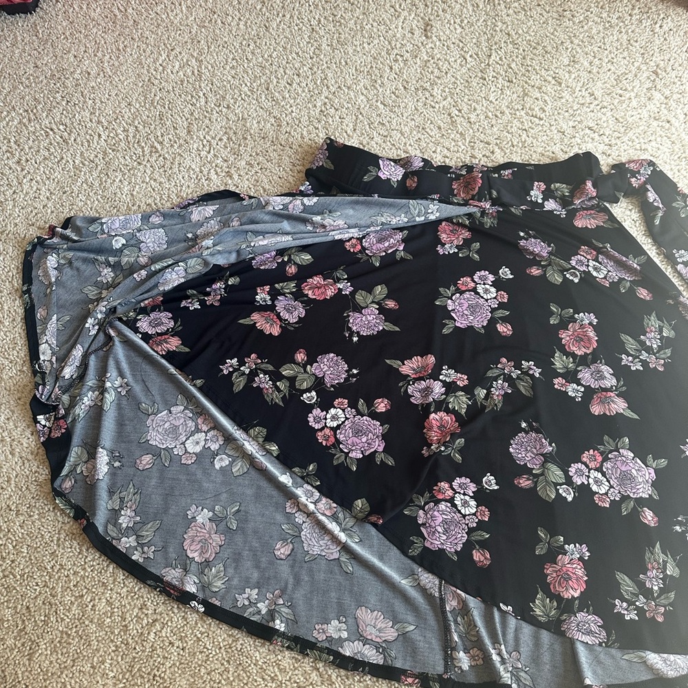 Torrid A-Line knee-length Skirt floral faux wrap black lilac pink size 1X - Picture 4 of 12